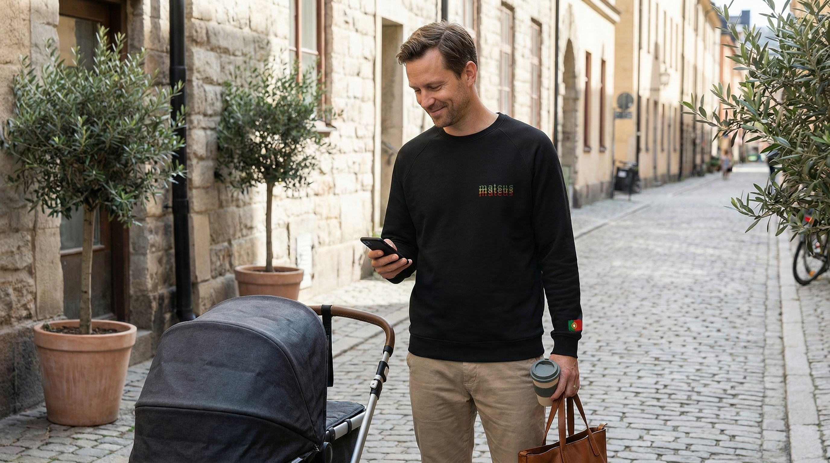 Organic Raglan Portugal Sweatshirt Black